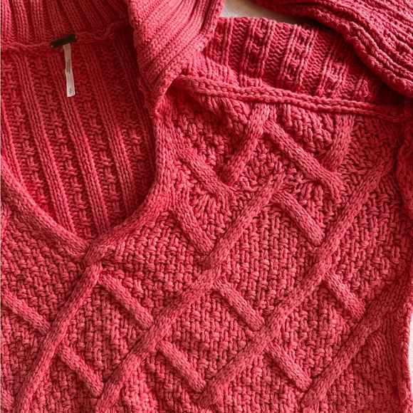 Free People Traveler Cable knit Pull Over in Coral - Picture 5 of 6